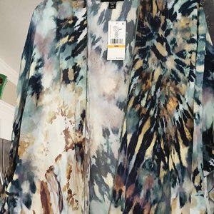 Beautiful open front Karen Kane kimono-type topper